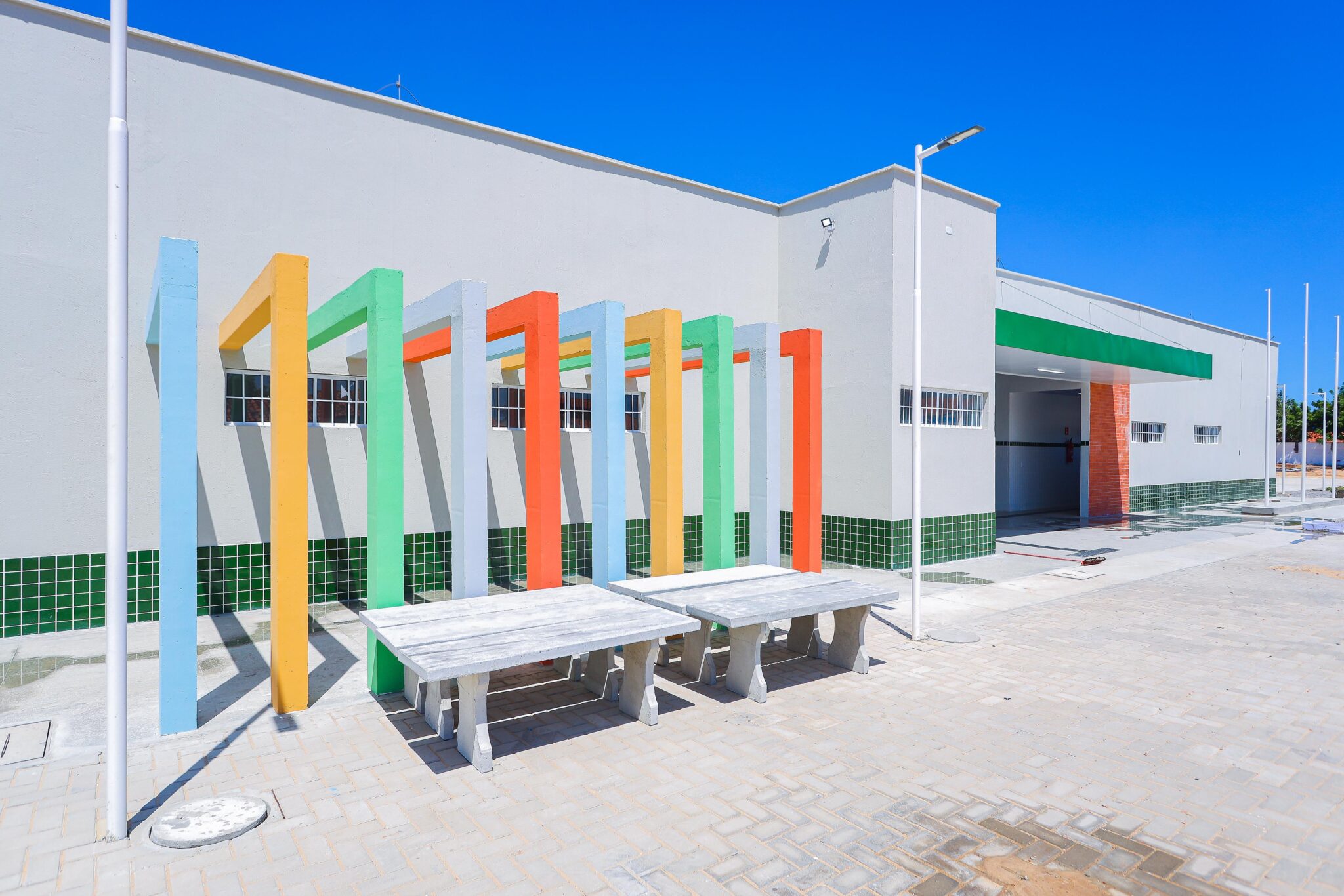 Governo leva ensino integral a 16 escolas de Parnaíba e irá reformar UESPI